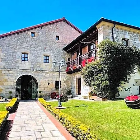 La Victoria 3*