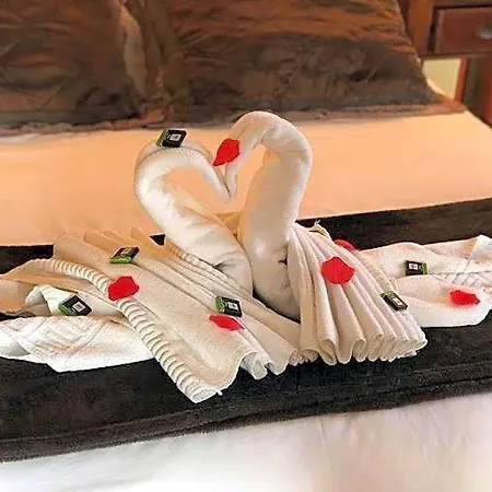 La Victoria 3*