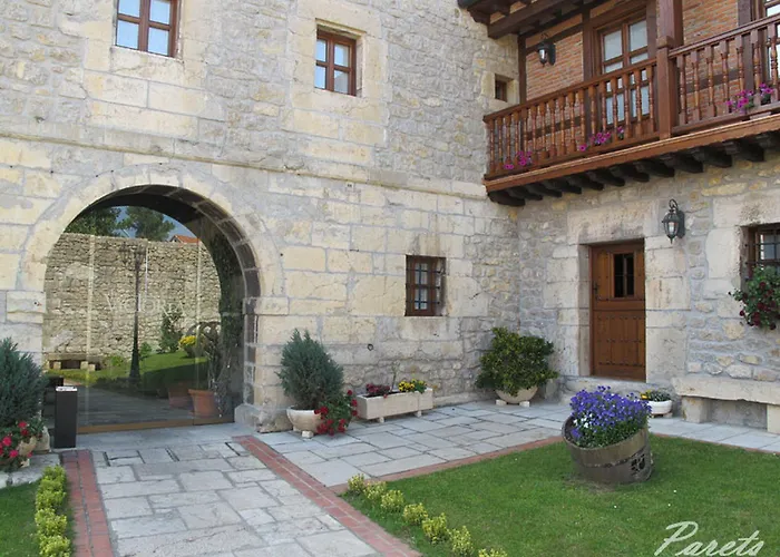 La Victoria 3* Мьенго